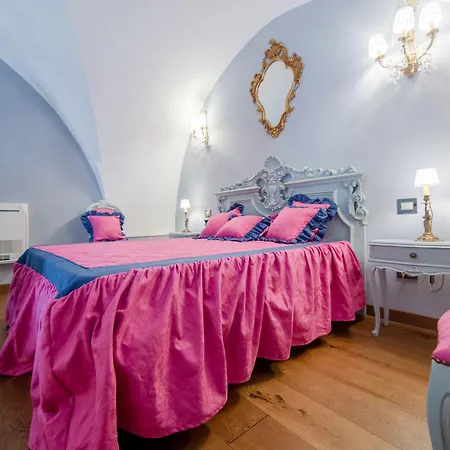 The Crown Palace - * Gallipoli