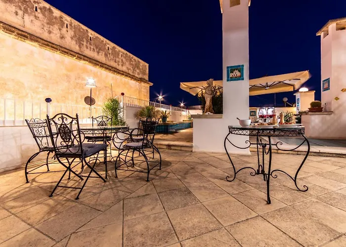 The Crown Palace - Hotel *