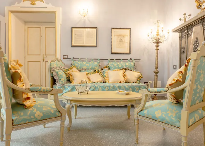 The Crown Palace - * Gallipoli