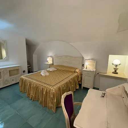 酒店 The Crown Palace - 加利波利