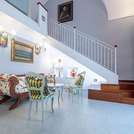 The Crown Palace - Gallipoli