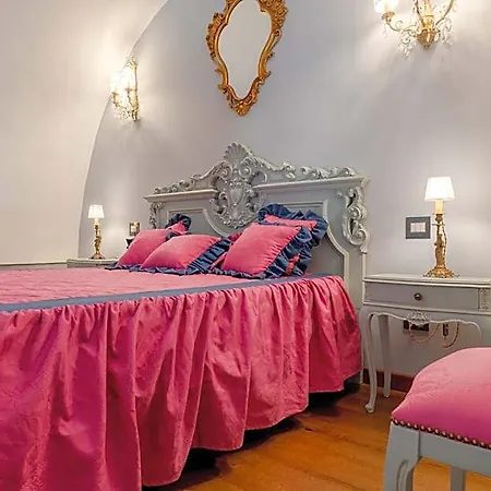 The Crown Palace - Gallipoli