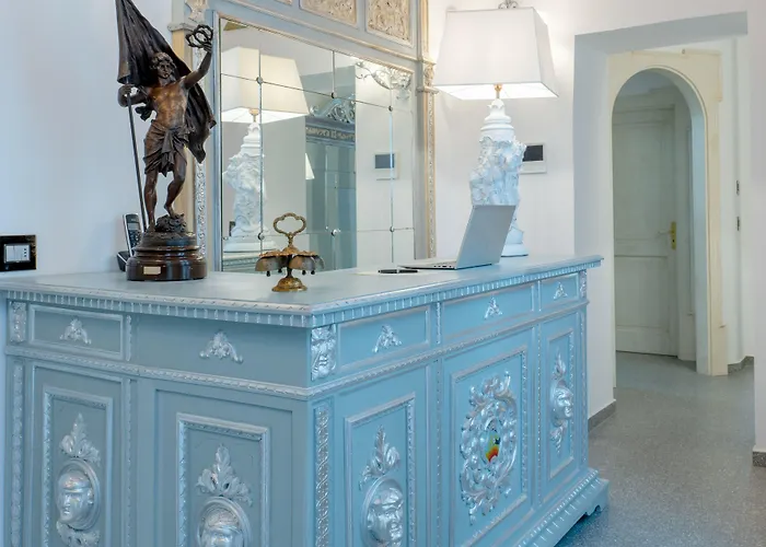 The Crown Palace - Gallipoli