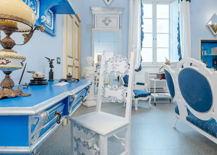 The Crown Palace - Hotel *