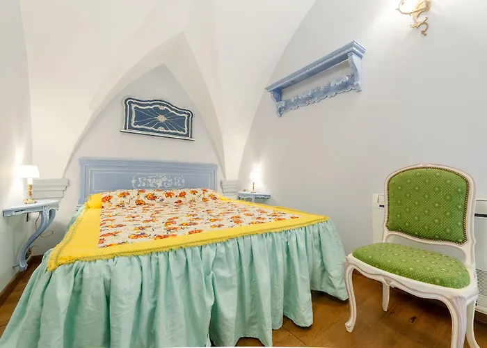 The Crown Palace - Hotel *